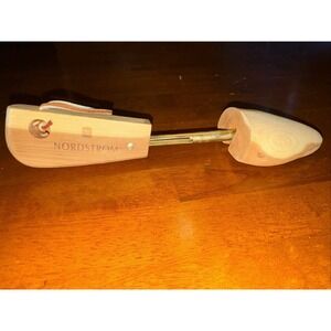 Nordstrom Womens Cedar Wood Shoe Form Stretcher Shaper Medium Made In U.S.A